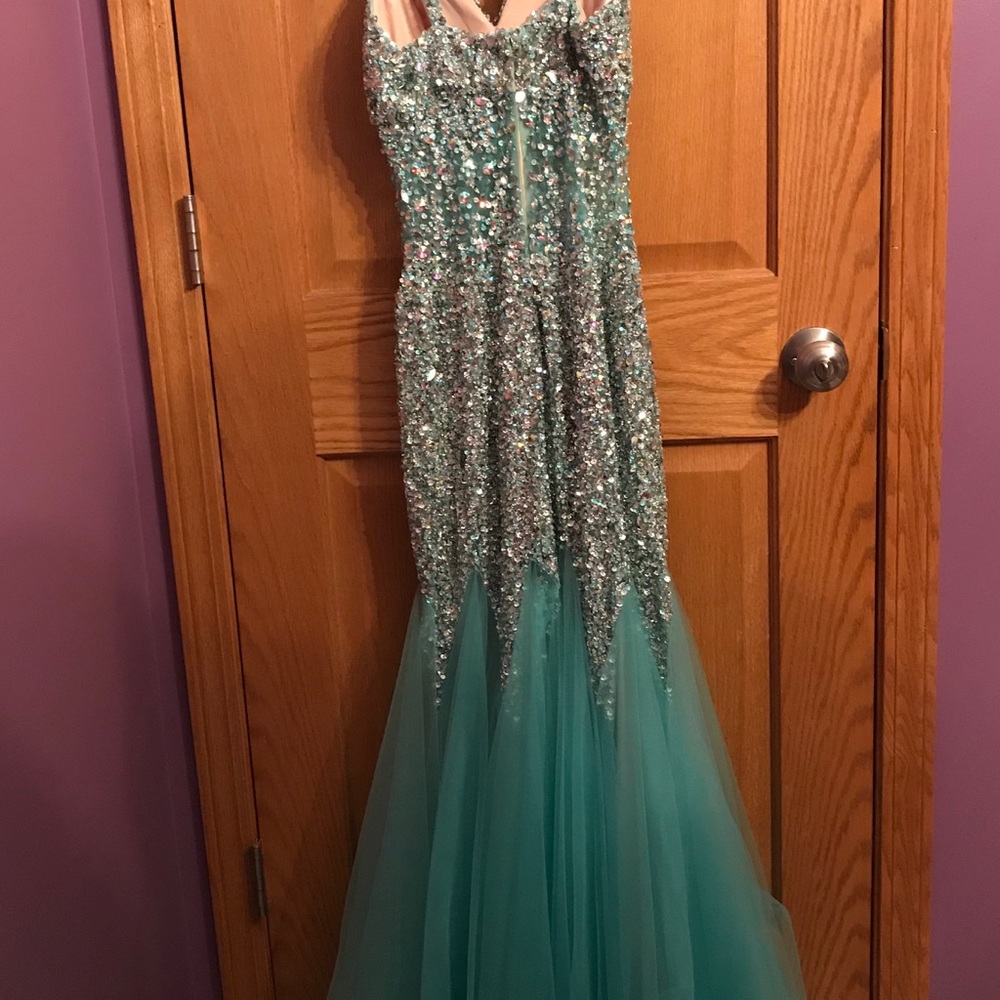 Prom Dress - Picture 2 of 7